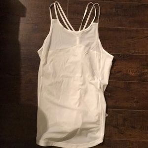 NWT- Lululemon- 4